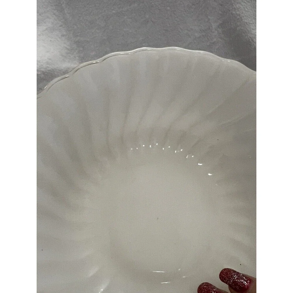 Vintage Anchor Hocking Milk Glass Bowl – 8 Inches – Classic White Glassware